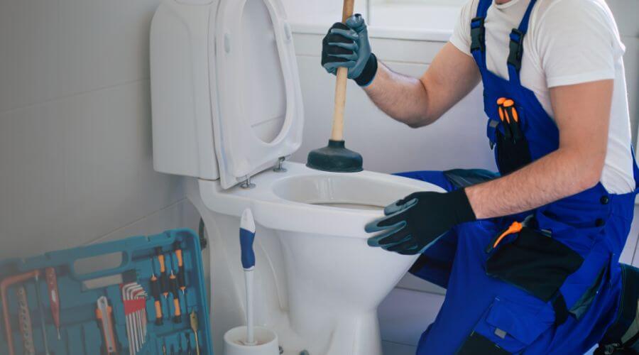 Professional water heater repair in Foss, OK